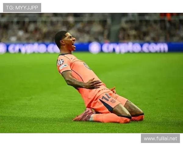 曼联警告巴萨拉什福德回14号