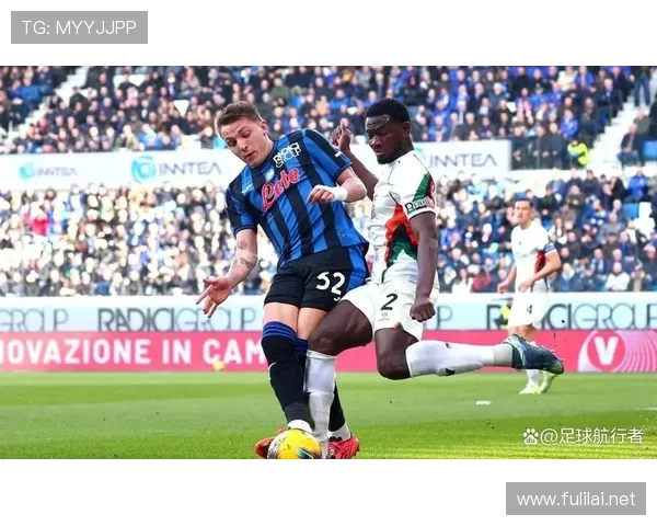 加斯佩里尼泪别发布会怒踢门回应指责